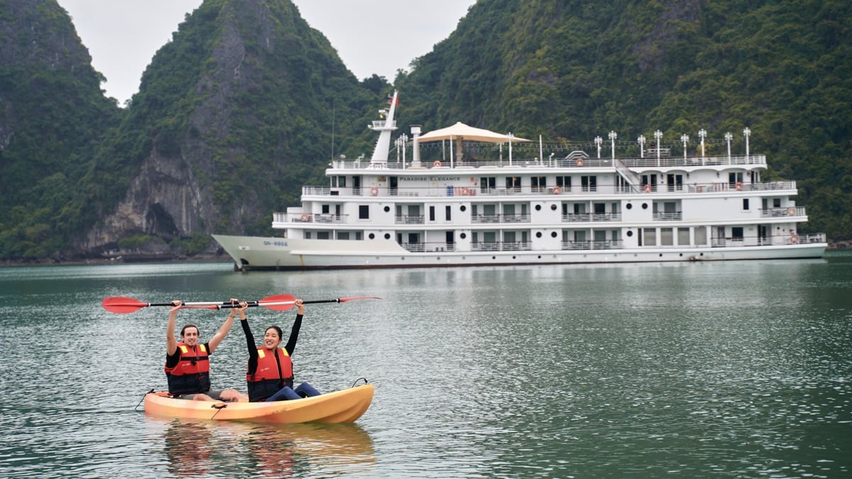 Luon Cave Lagoon, Halong Bay
