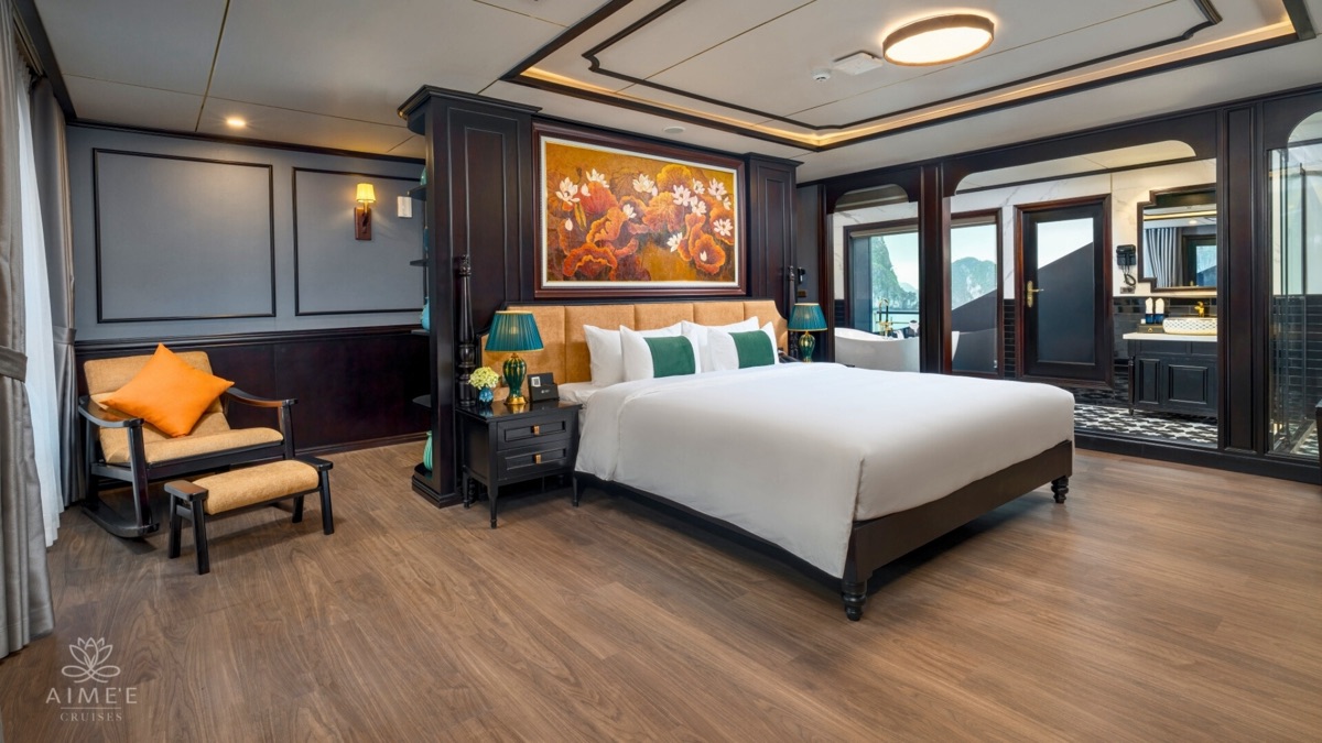 Aimee Suite cabin aboard Aimee Cruise