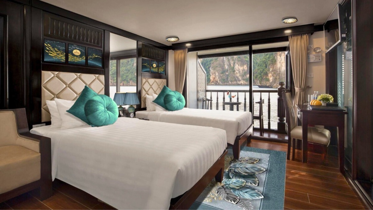 Senior Balcony cabin aboard Alisa Premier Cruise