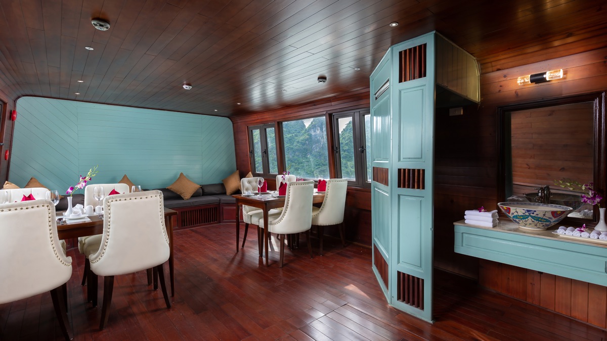 Amazing Sails Explorer cruise in Halong Bay, photo 3 of 15
