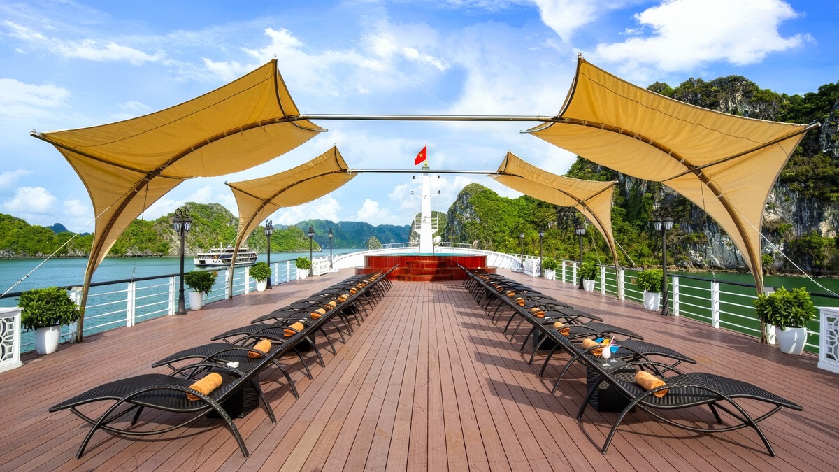 Aspira Cruise in Lan Ha Bay, photo 3 of 57