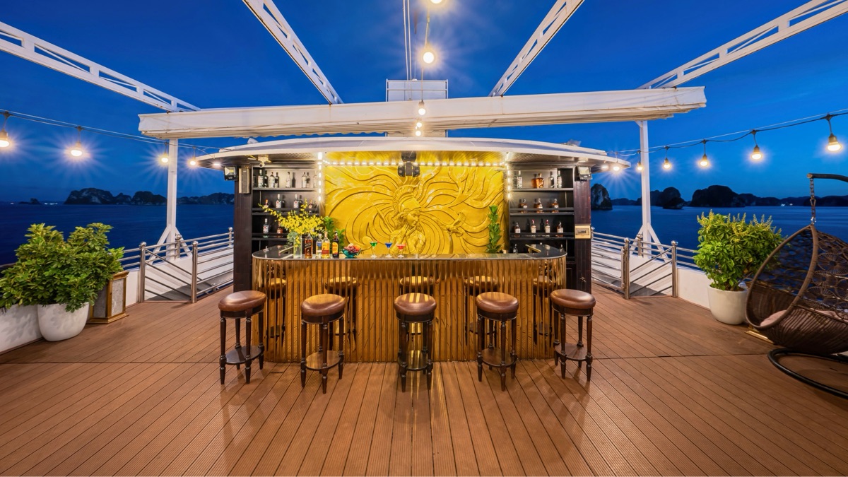 Athena Luxury Cruise in Halong Bay, photo 4 of 58