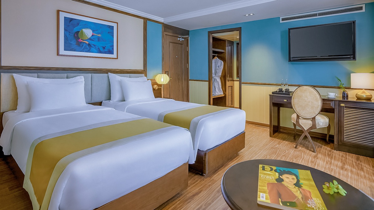 Oasis Suite cabin aboard Capella Cruise