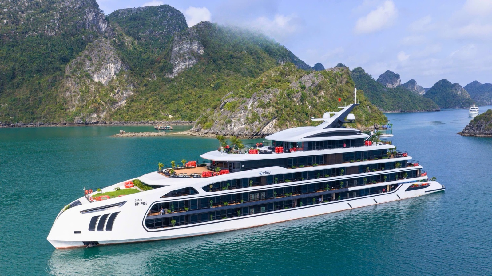 Celina of the Sea Cruise in Lan Ha Bay