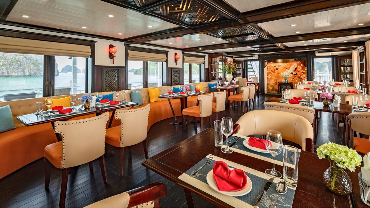 Cozy Bay Cruise in Halong Bay, photo 7 of 34