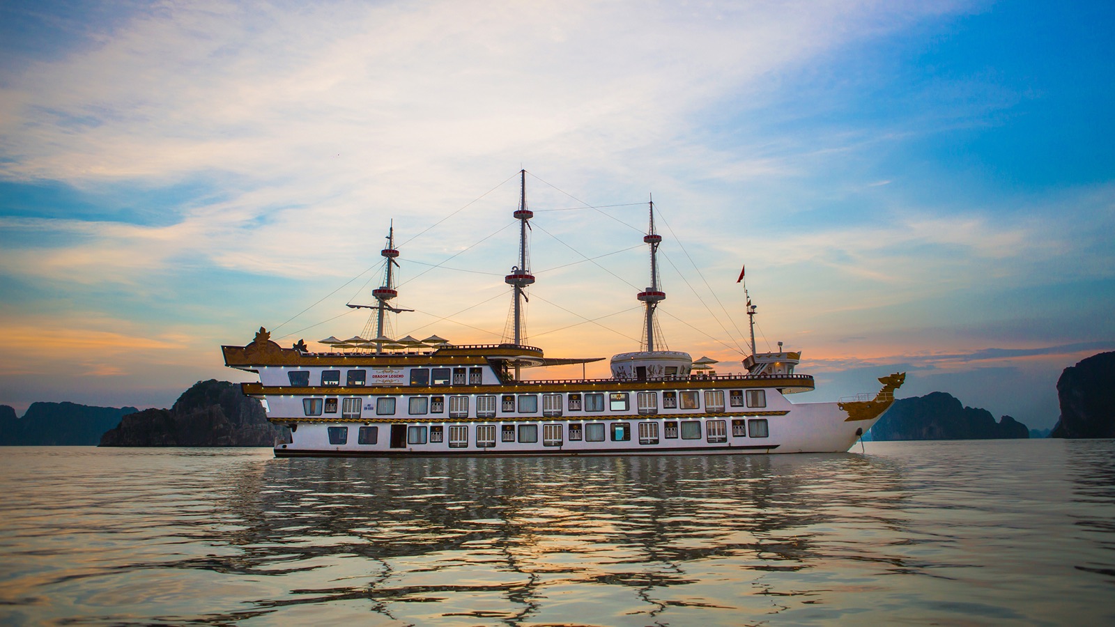 Dragon Legend Cruise in Bai Tu Long Bay