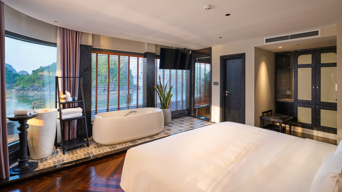 Executive Premium Suite cabin aboard Elite of the Seas Cruise