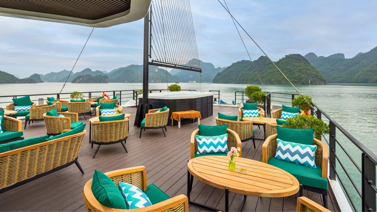 The Halong Catamaran cruise in Lan Ha Bay, photo 4 of 22