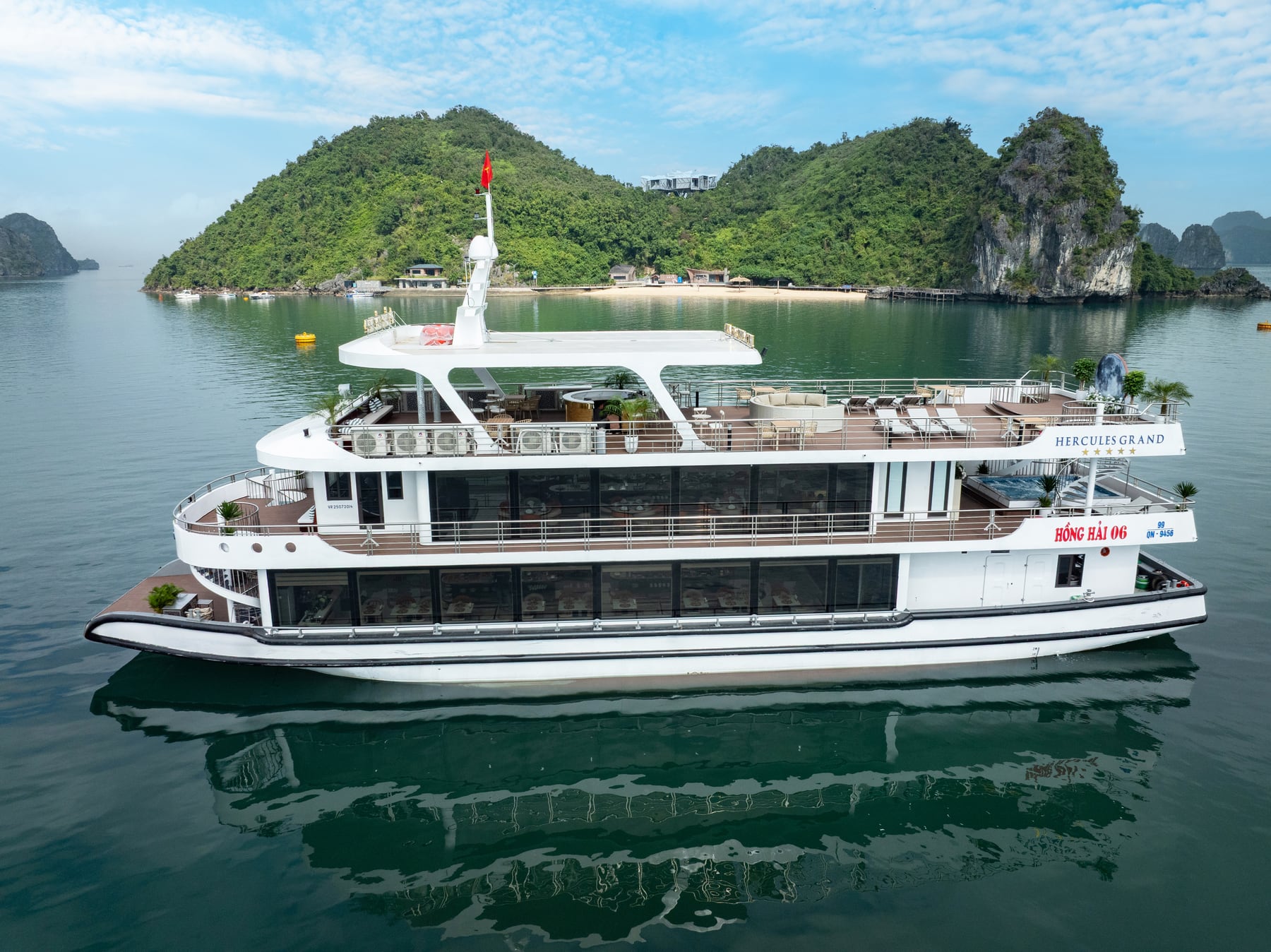 Hercules Grand Cruise in Halong Bay, photo 2 of 21
