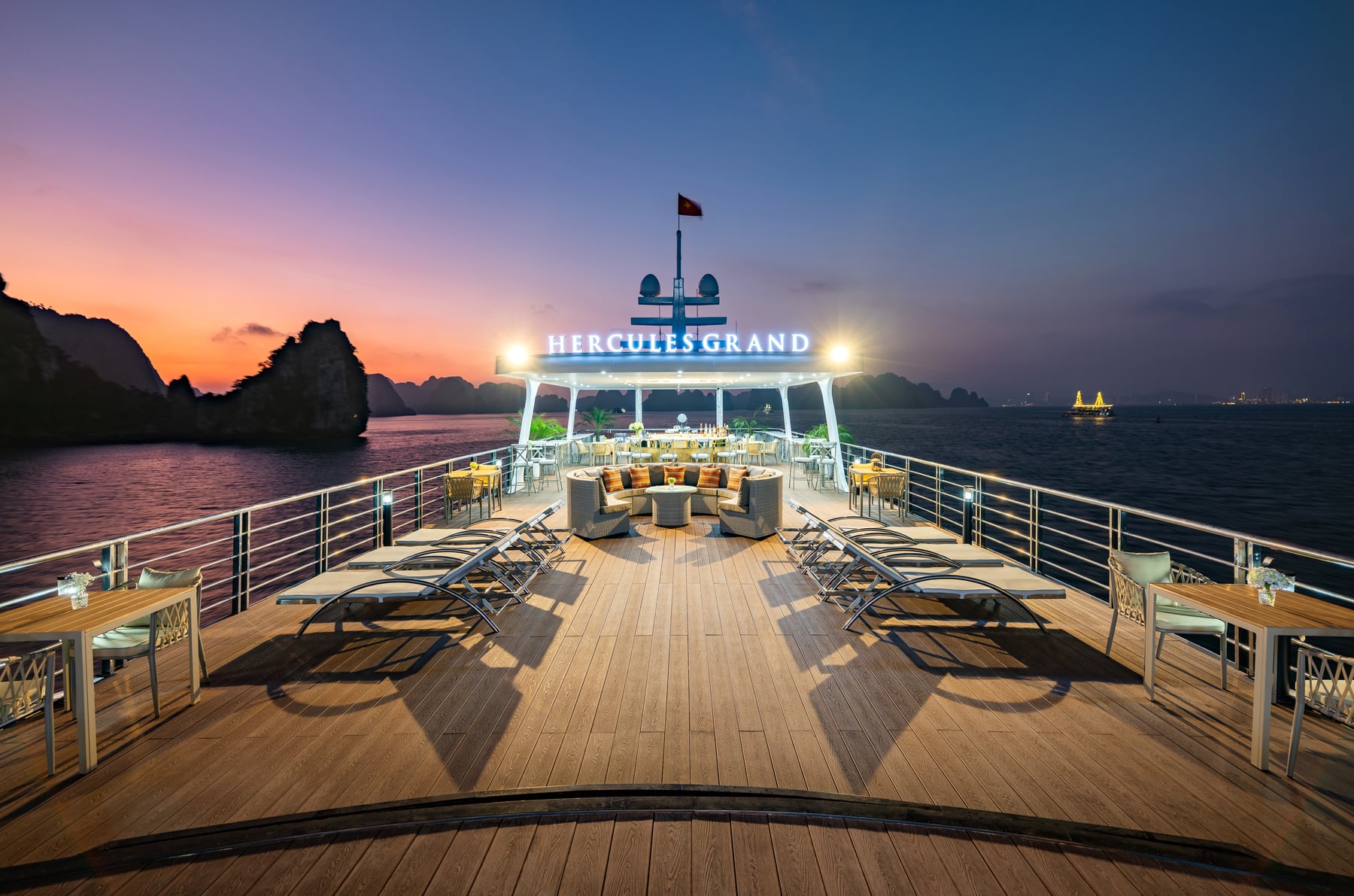 Hercules Grand Cruise in Halong Bay