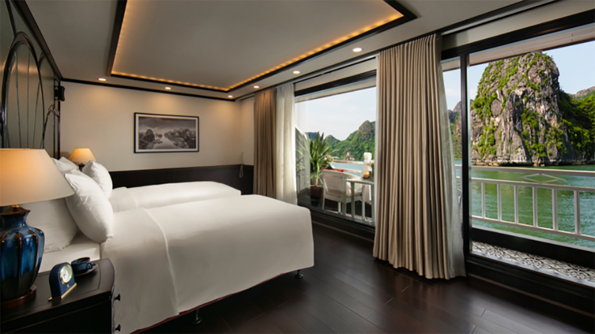 Junior Suite cabin aboard Hermes Cruise