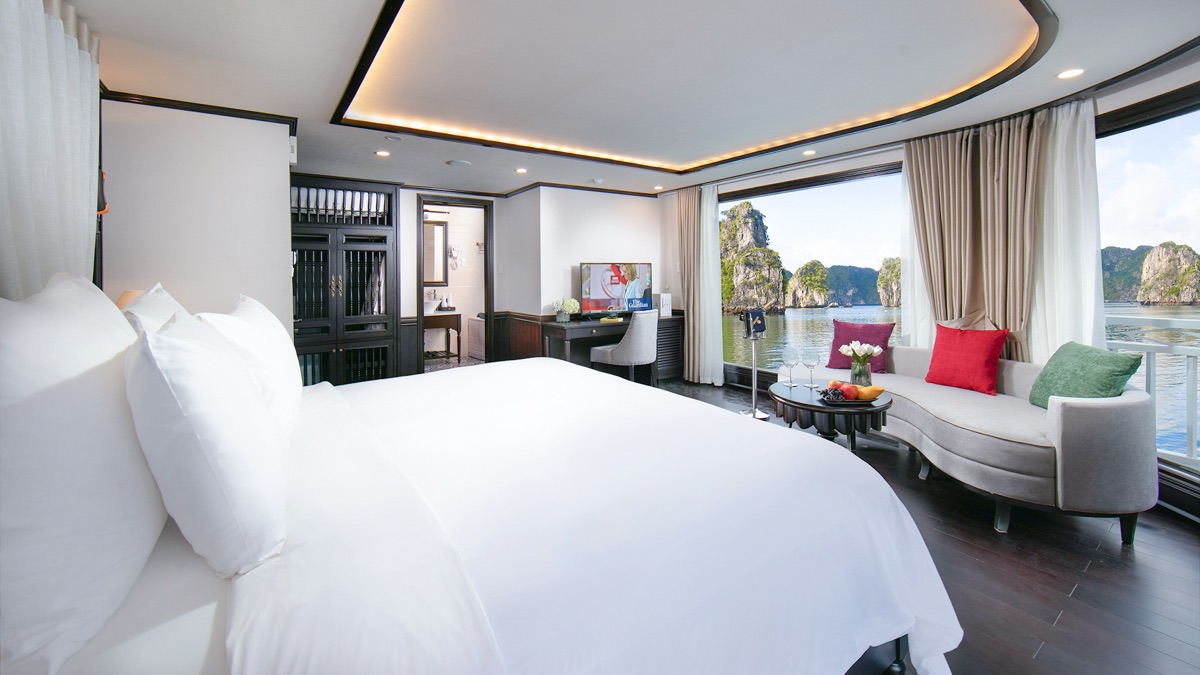 Family Senior Suite cabin aboard Hermes Cruise