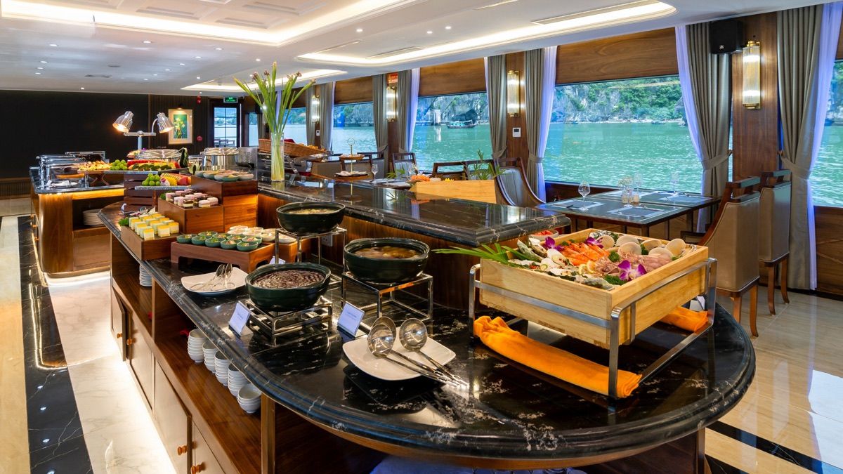 Iris Cruise in Halong Bay, photo 7 of 25