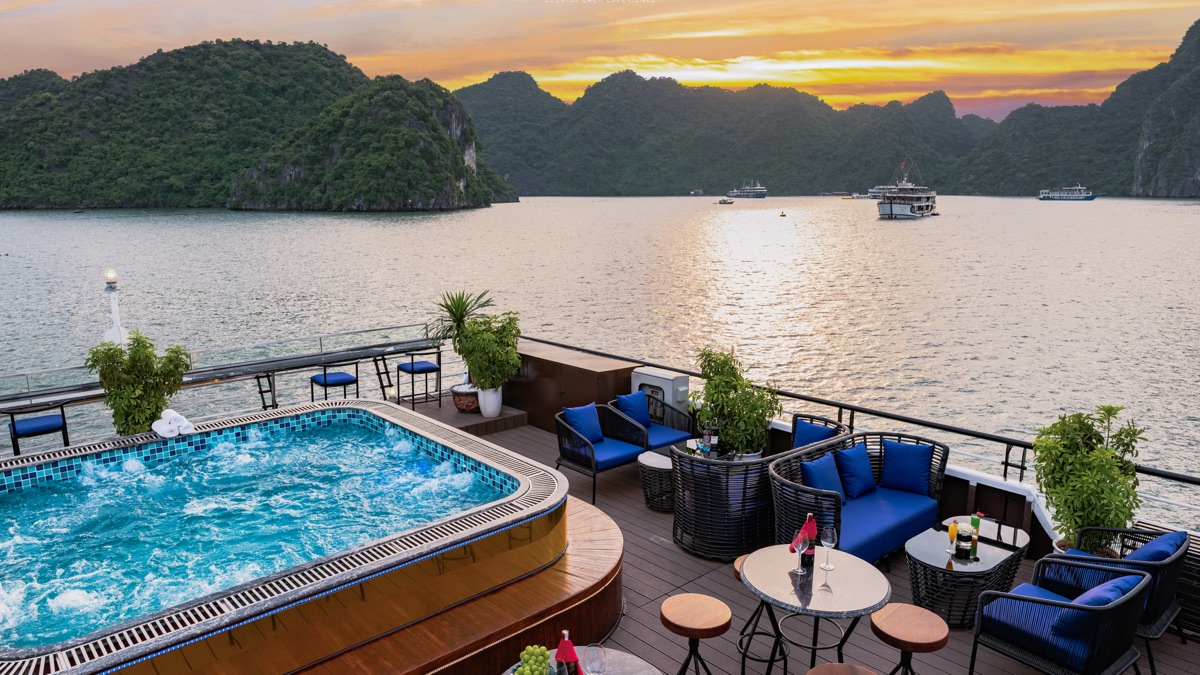 La Casta Cruise in Lan Ha Bay, photo 3 of 58