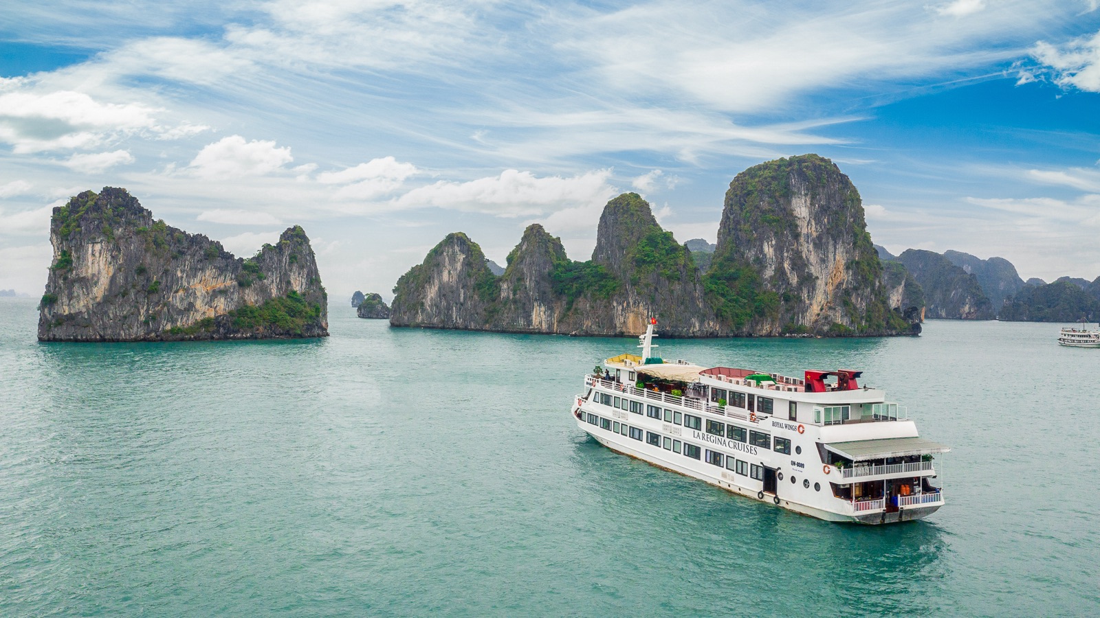 La Regina Royal Cruise in Halong Bay