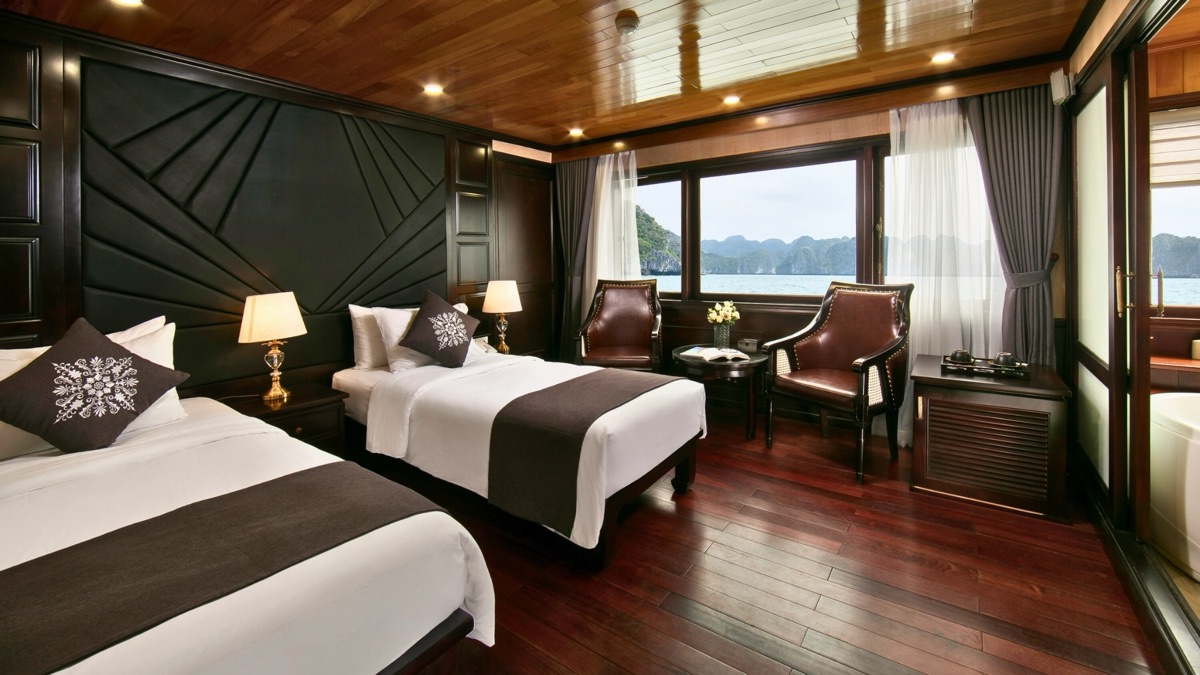 Imperial Suite cabin aboard La Regina Royal Cruise