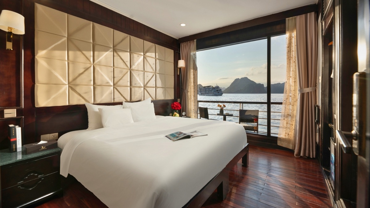 Senior Suite Balcony cabin aboard Mila Lux Cruise