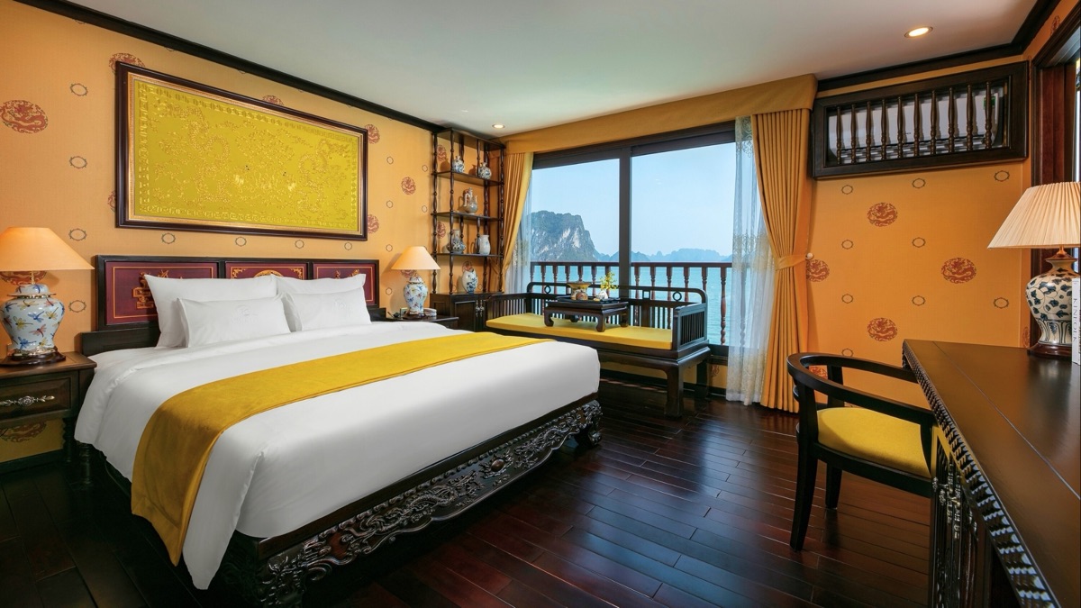 King Suite cabin aboard Nostalgia Cruise