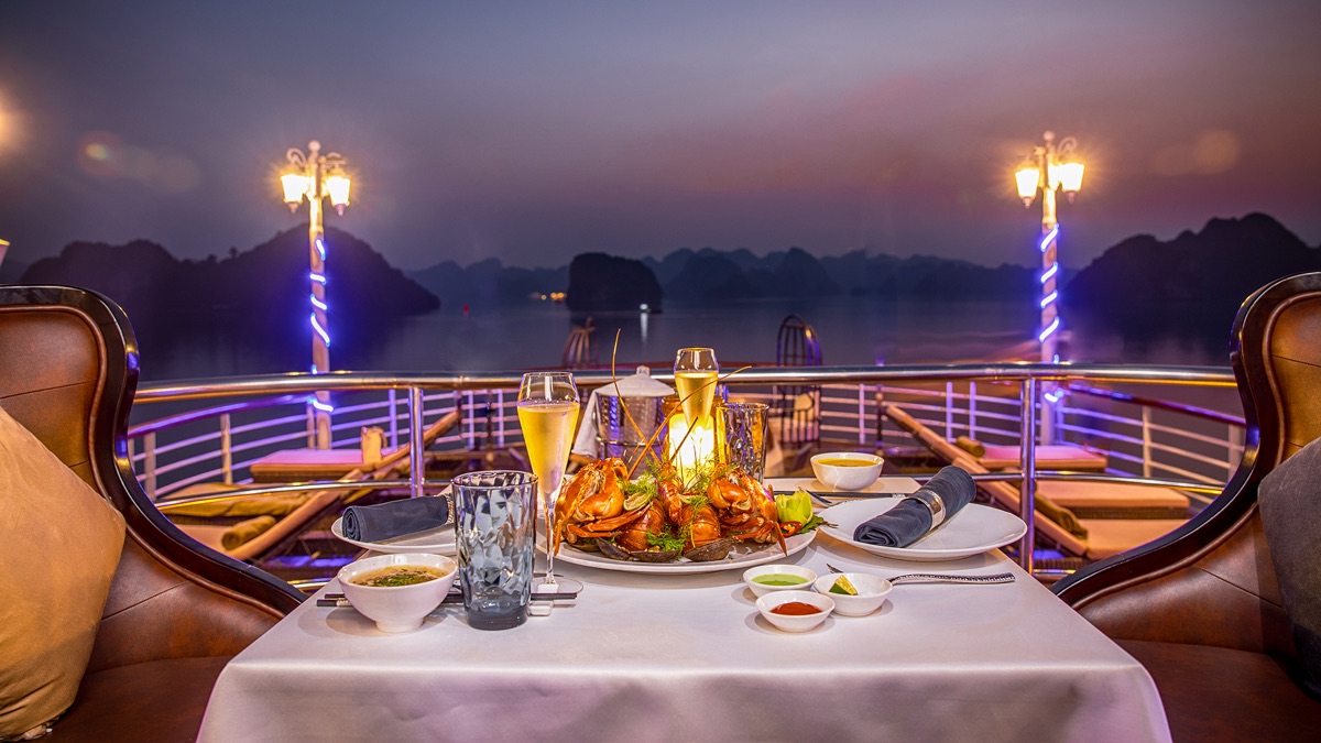 Paradise Elegance cruise in Halong Bay, photo 2 of 57