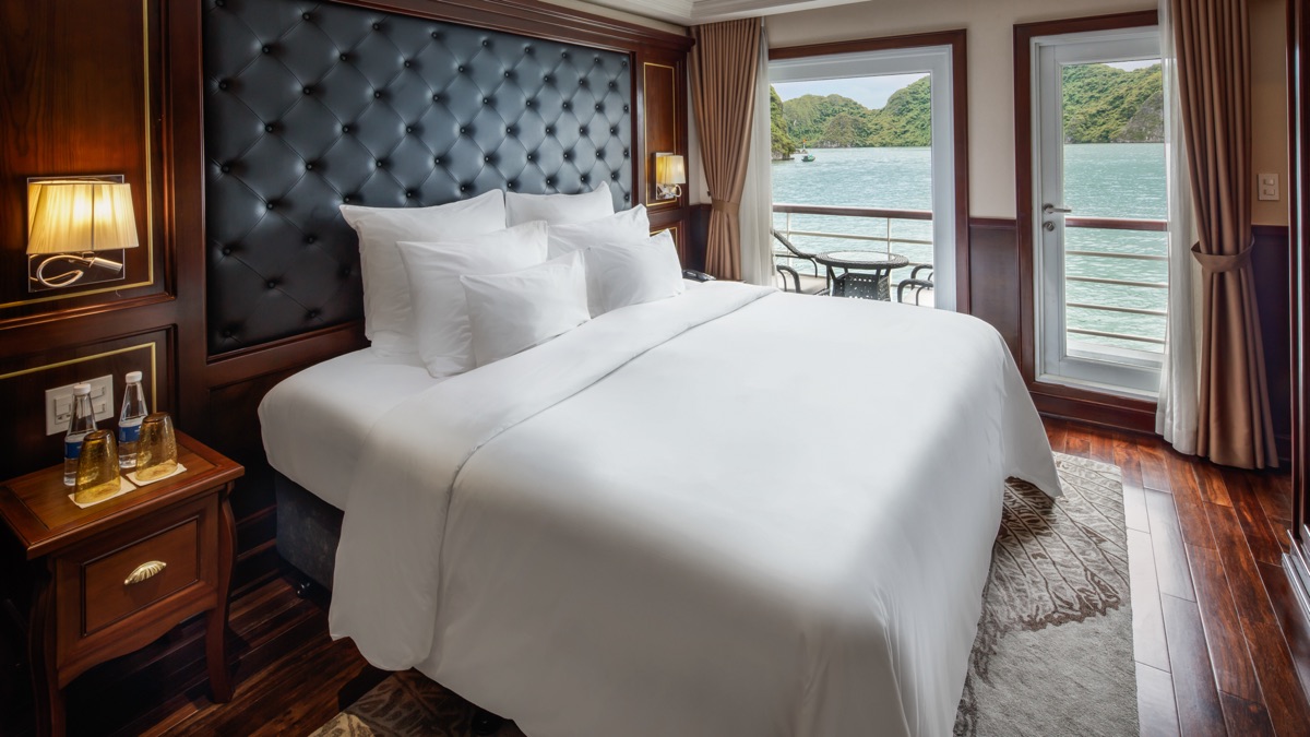 Deluxe Balcony cabin aboard Paradise Elegance