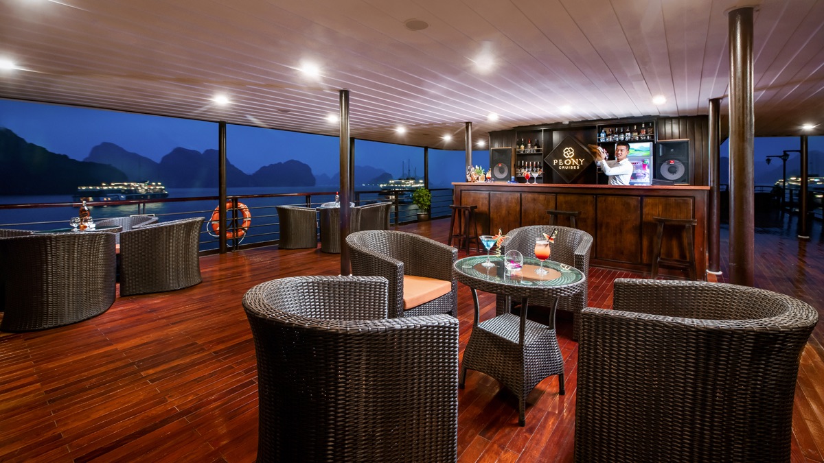 Peony Cruise in Lan Ha Bay, photo 3 of 49