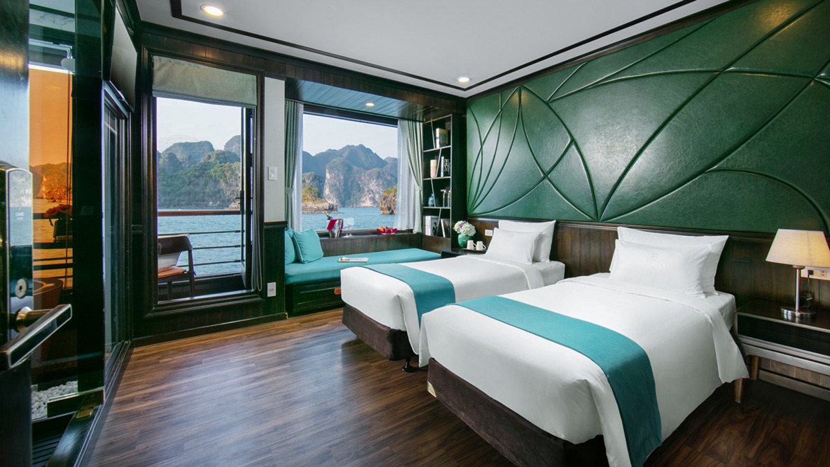 Deluxe Balcony cabin aboard Peony Cruise