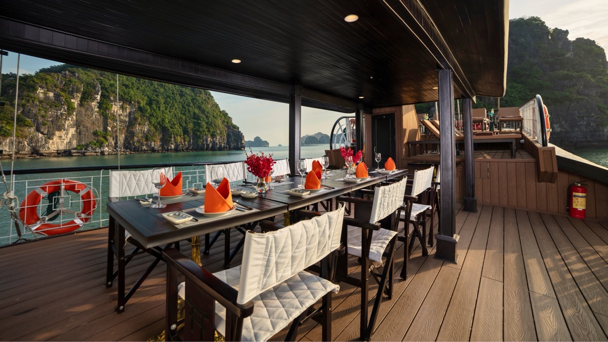 Prince Private Cruise in Bai Tu Long Bay, photo 4 of 16