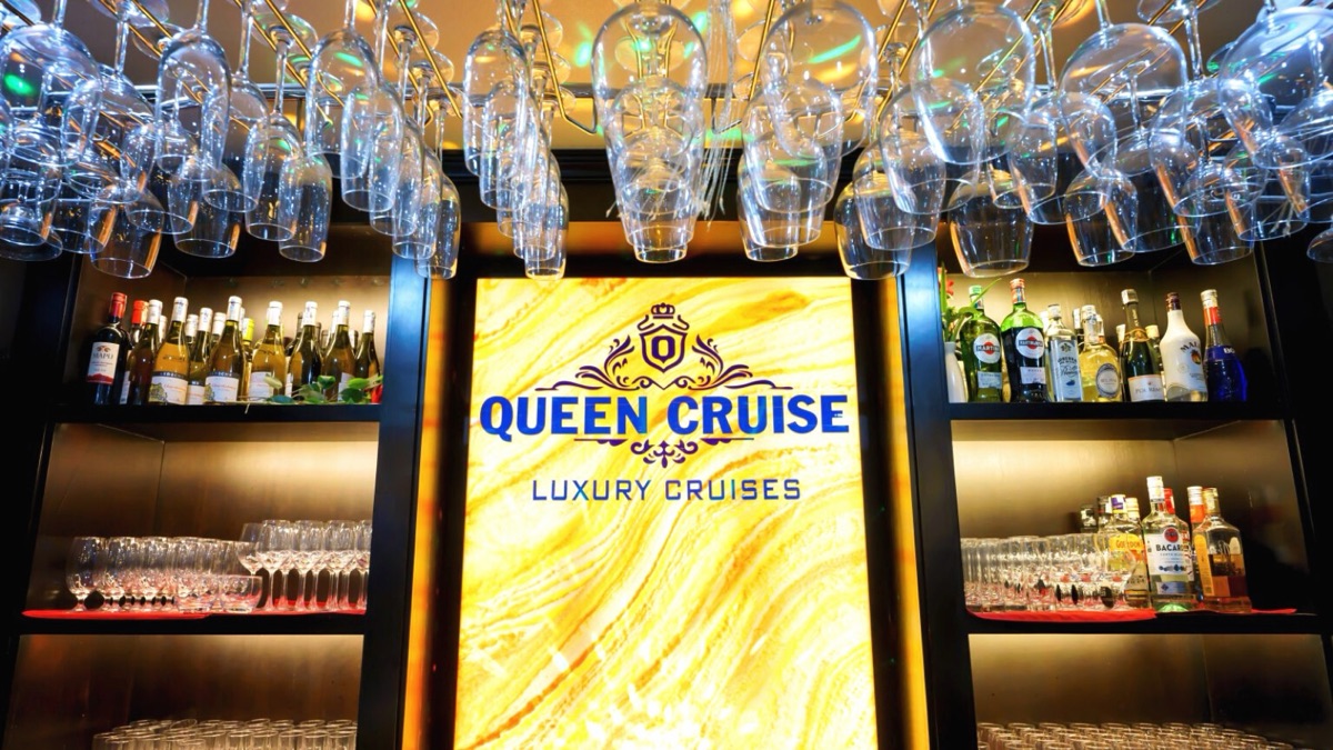 Queen Luxury Cruise in Halong Bay, photo 3 of 22