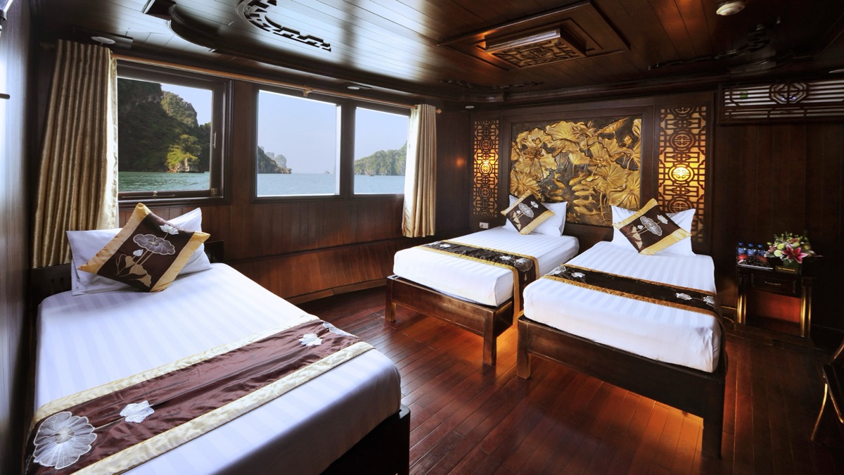 Deluxe Triple cabin aboard Renea Cruise