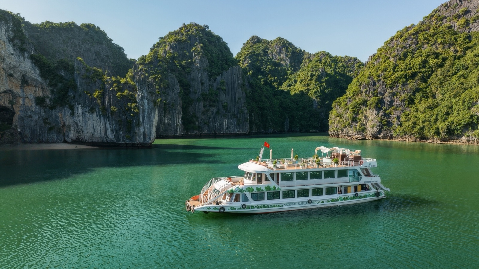 Halong Serenity Cruise in Lan Ha Bay
