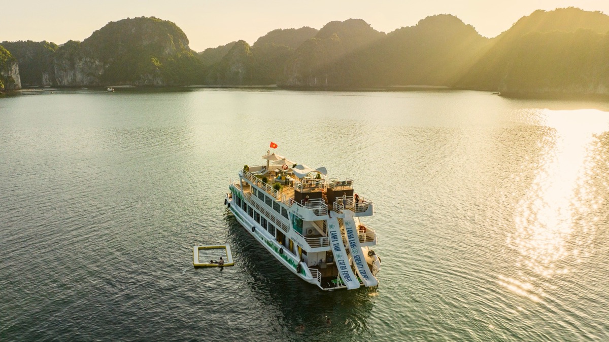 Halong Serenity Cruise in Lan Ha Bay, photo 4 of 23