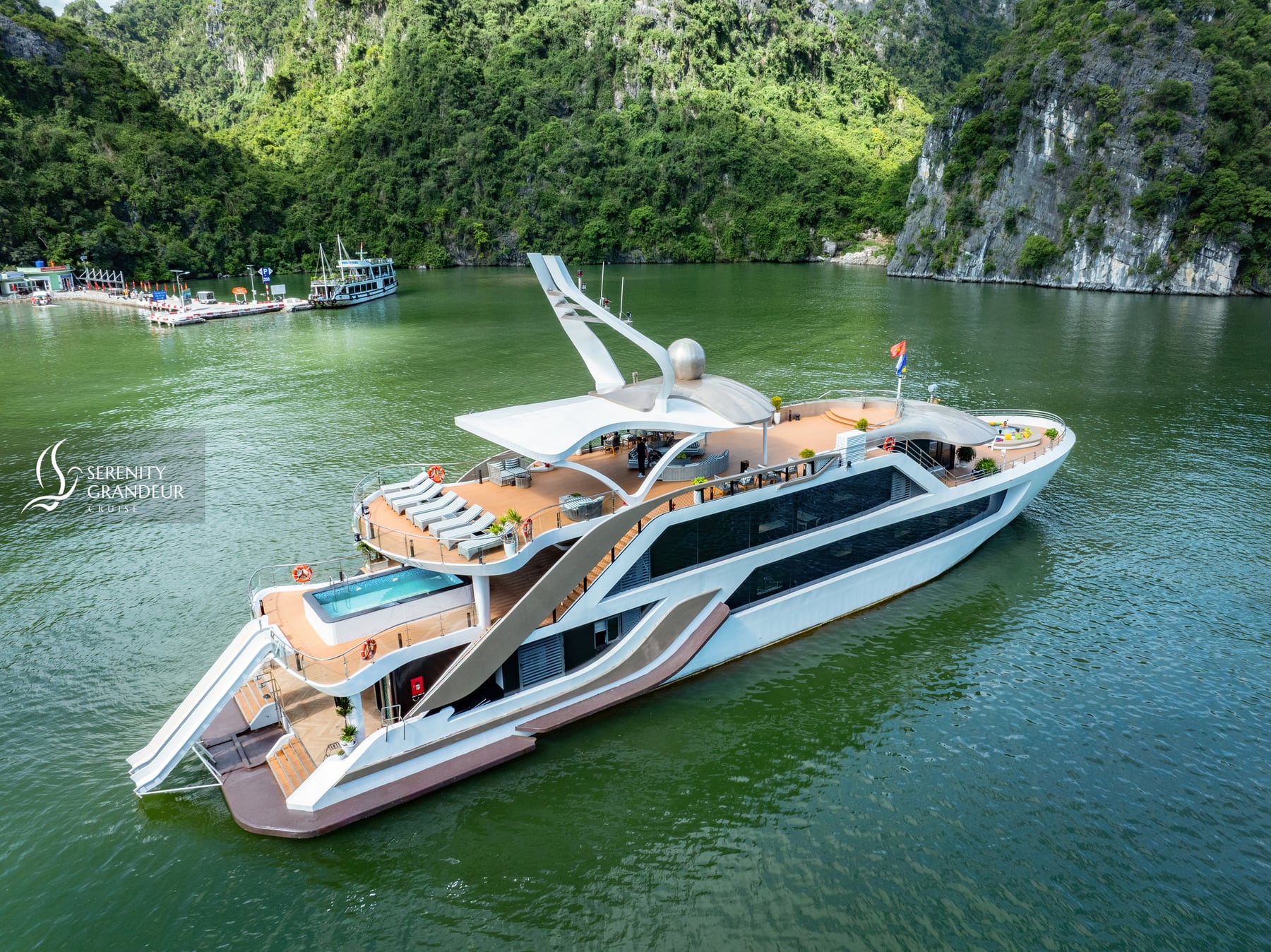 Serenity Grandeur Cruise in Lan Ha Bay, photo 5 of 21