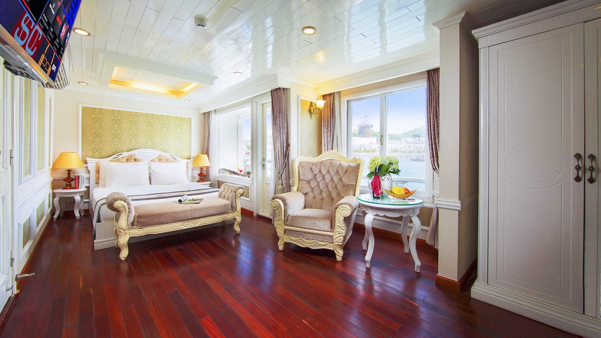 Junior Suite cabin aboard Signature Cruise