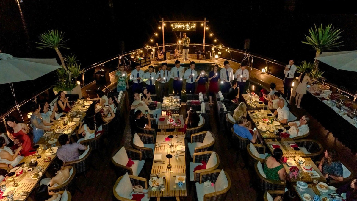 Stellar of the Seas cruise in Lan Ha Bay, photo 8 of 45