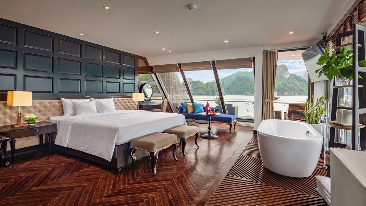 Executive Suite cabin aboard Stellar of the Seas