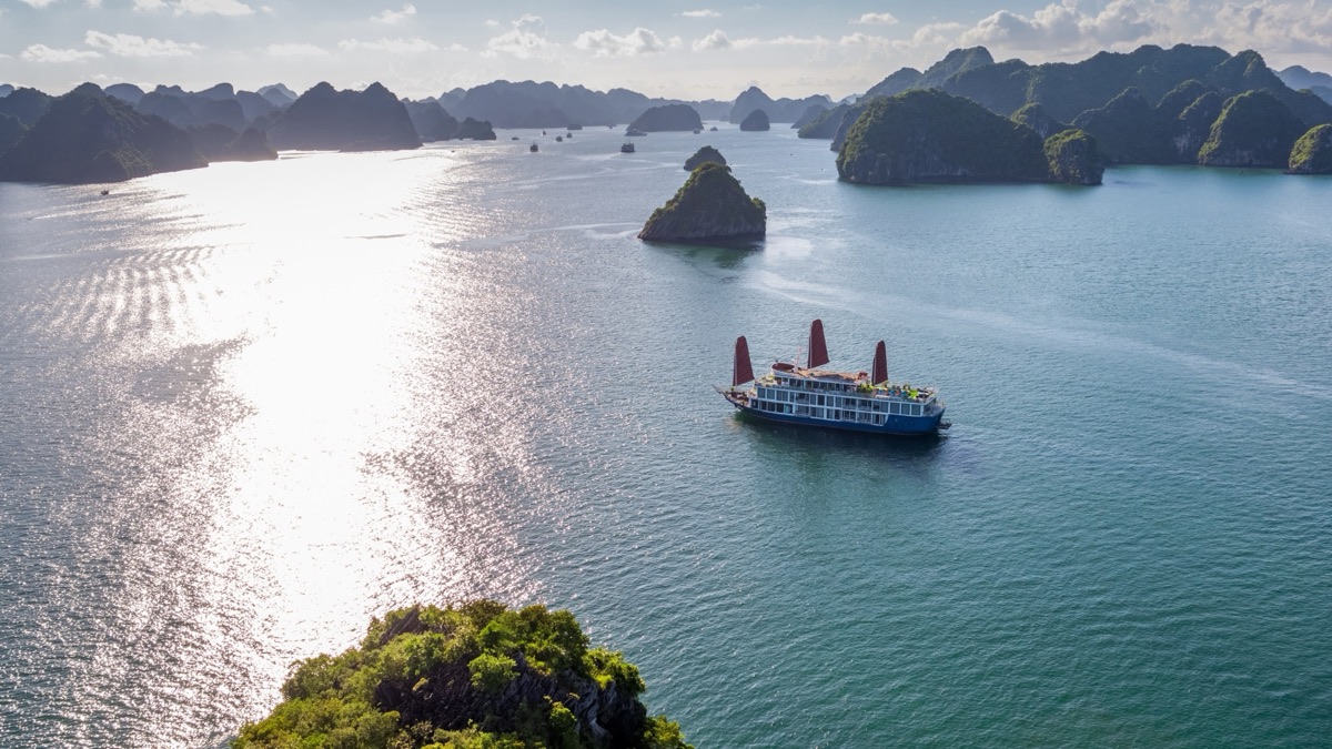 Verdure Lotus Cruise in Lan Ha Bay, photo 6 of 15
