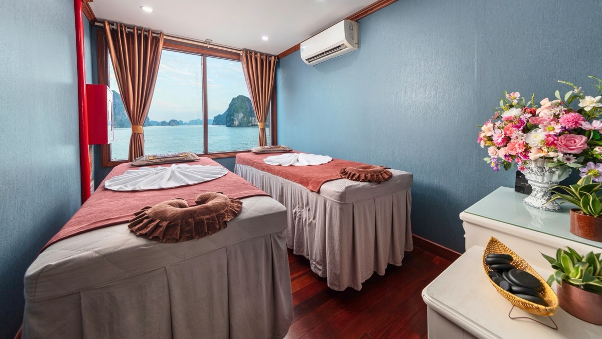 Verdure Lotus Grandeur Cruise in Halong Bay, photo 3 of 38
