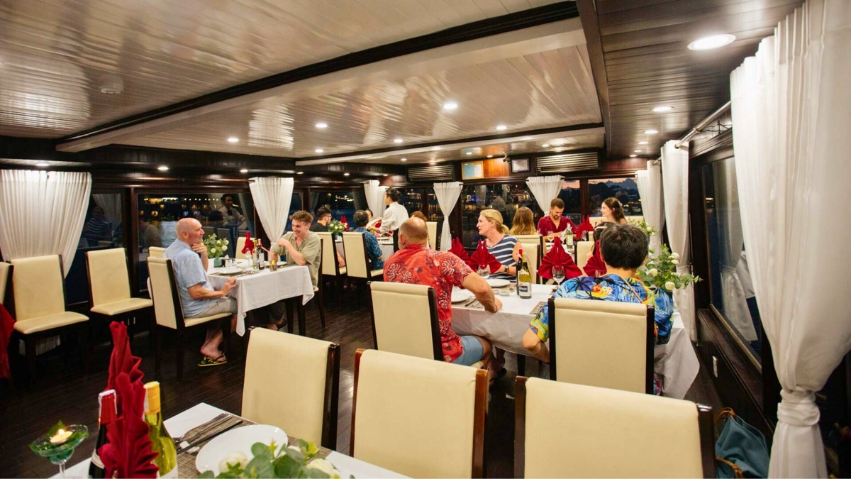 Viet Sails Cruises in Bai Tu Long Bay, photo 5 of 19